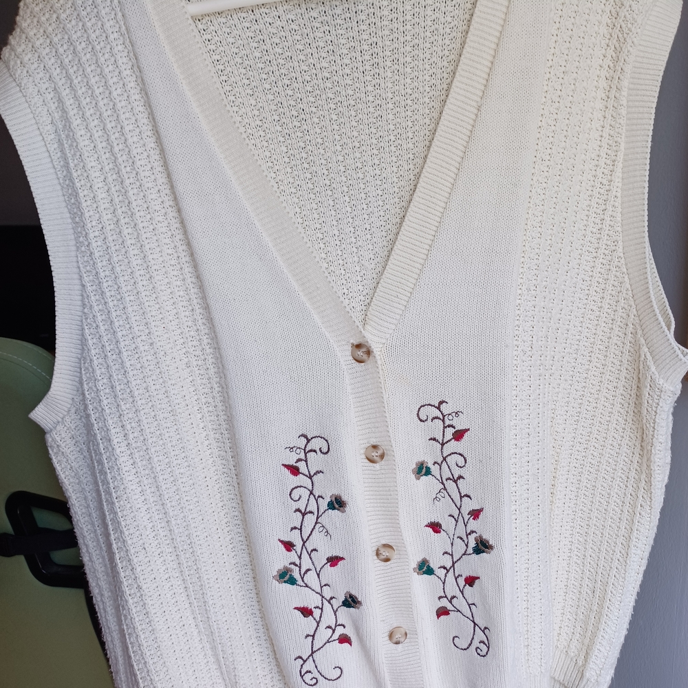 Embroidered Knit Button-Up Vest